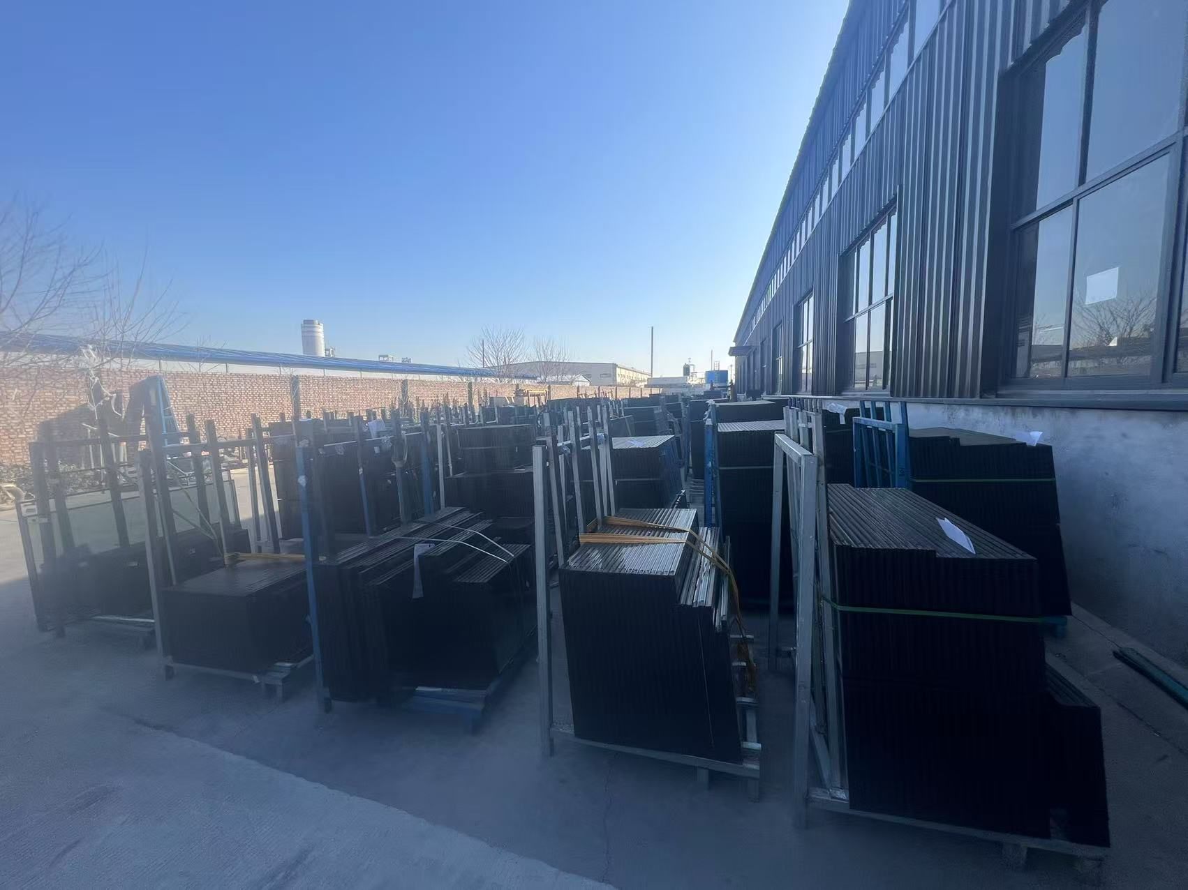 河北幕墙钢化玻璃联系电话